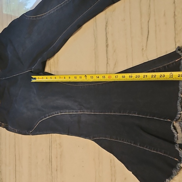 Free People CRVY Last Dance Low-Rise Flare Jeans Size 32 - Picture 6 of 8